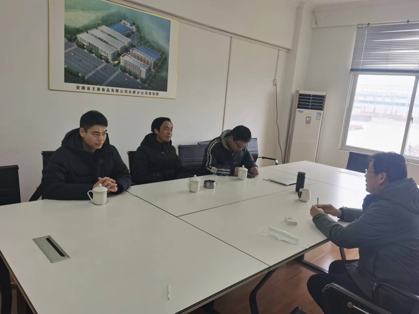 安徽農(nóng)業(yè)大學(xué)蜂業(yè)研究所所長(zhǎng)余林生教授來(lái)公司拜會(huì)趙光培會(huì)長(zhǎng)